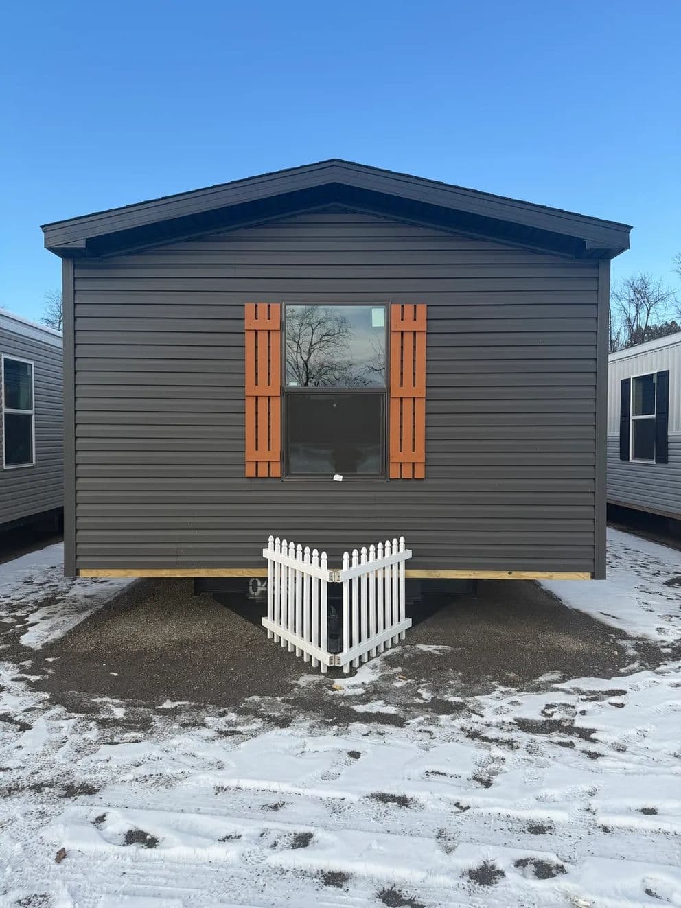 Pearl hero, elevation, and exterior home features