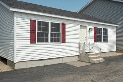 Ne-622 exterior and elevation home features