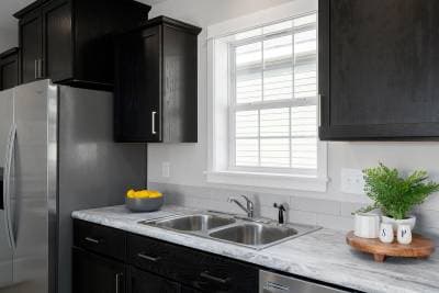 Ne-610 kitchen home features