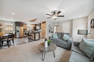 Merlot interior home features