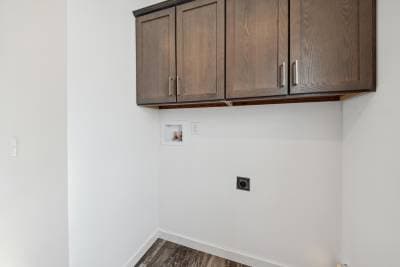 Pinot interior home features