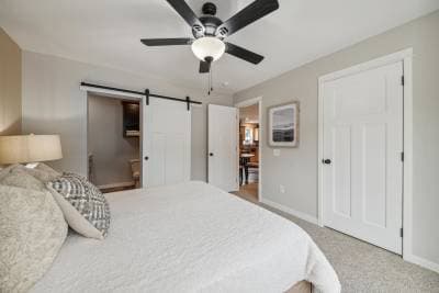 Merlot bedroom home features