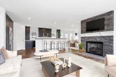 Ne-619 interior home features