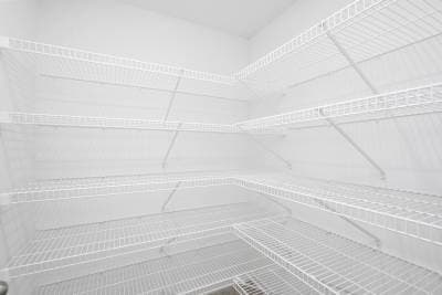 Ne-610 interior home features