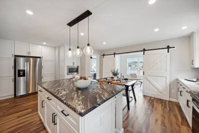 Catalina kitchen home features