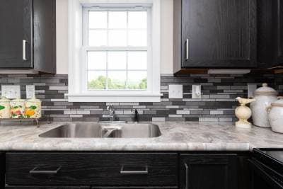 Acadia kitchen home features